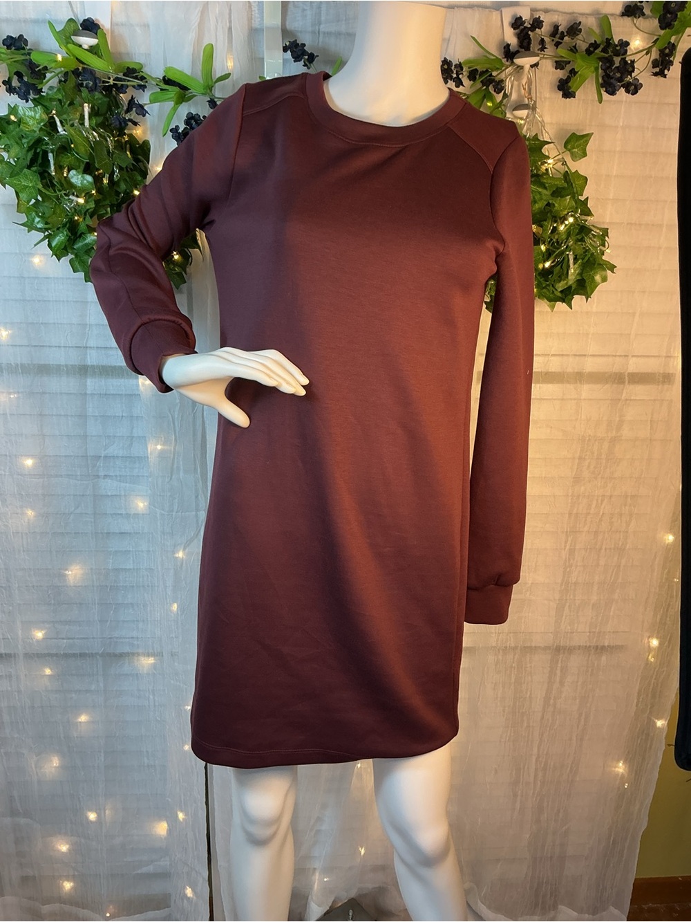 Dear Scarlett Long-Sleeve Scuba Dress - Wine